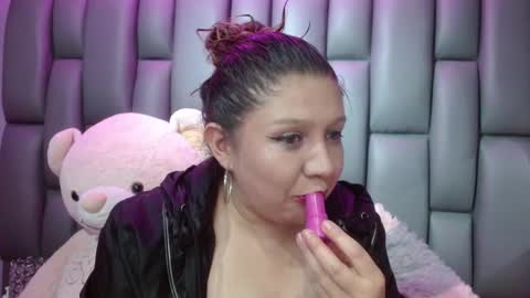     Charlotte     online show from 03.19.26