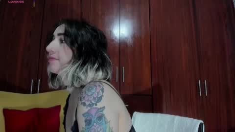 Snapshot of carly_grasso chatting on 03.15.26 carly grasso online show from 03.15.26