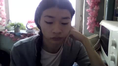 CarlyJoy online show from 11.06.25