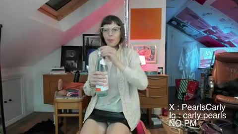 Carly Pearls online show from 07.19.26