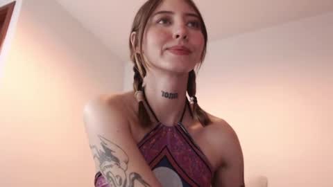 Snapshot of carmennrusso chatting on 01.31.25 carmennrusso online show from 01.31.25