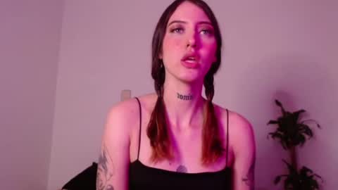 carmennrusso online show from 11.28.25