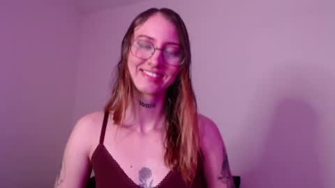 carmennrusso online show from 12.22.25