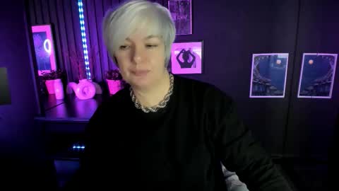 Carmen online show from 11.18.25