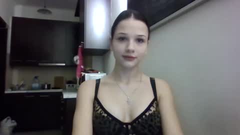 Snapshot of carmenxamore chatting on 11.25.25 CarmenxAmore online show from 11.25.25