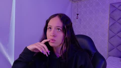 Snapshot of caro_adams1 chatting on 11.19.25 caro_adams1 online show from 11.19.25