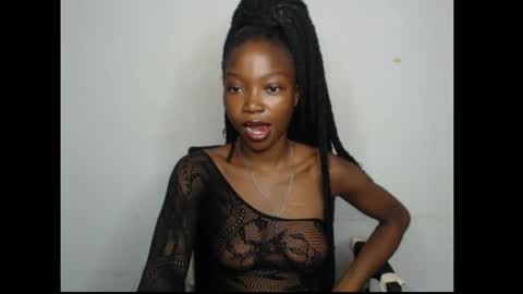 caroline online show from 04.23.26