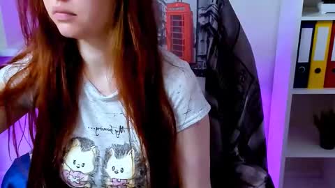 Snapshot of carol_carmen chatting on 10.08.25 Carol online show from 10.08.25