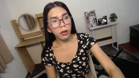 Carolina online show from 12.19.24