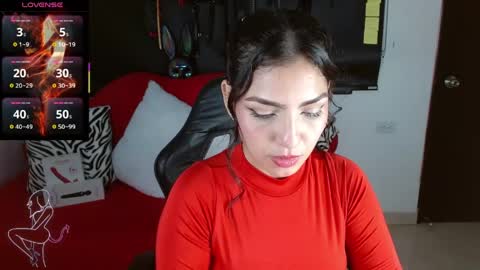 Snapshot of carolaine69_ chatting on 05.26.26 Caroline online show from 05.26.26