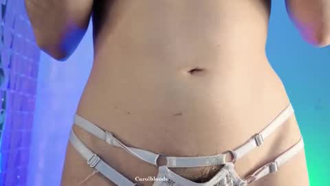 Snapshot of carolblonde chatting on 11.11.25 Char online show from 11.11.25