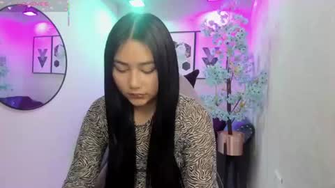 Snapshot of carolina_cherry chatting on 06.16.26 CAROLINA. online show from 06.16.26