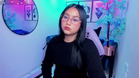 Snapshot of carolina_cherry chatting on 06.19.26 CAROLINA. online show from 06.19.26