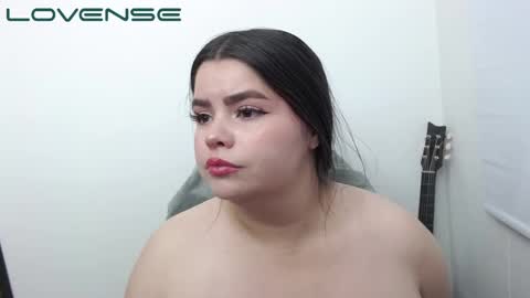 Snapshot of carolina_lee12 chatting on 09.29.25 carolina online show from 09.29.25