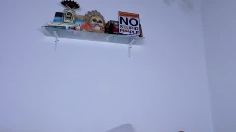 CarolinaM online show from 11.18.25