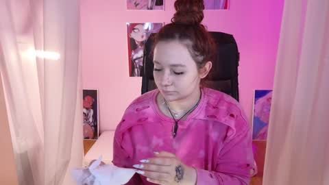 Snapshot of carolina_winter chatting on 12.11.24 Mira online show from 12.11.24