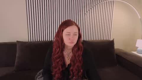 Snapshot of carolina_winter chatting on 09.09.25 Mira online show from 09.09.25