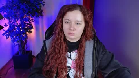 Snapshot of carolina_winter chatting on 10.11.25 Mira online show from 10.11.25