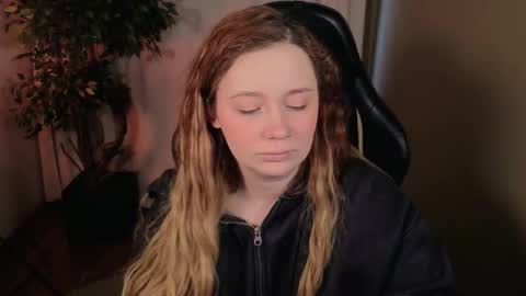 Snapshot of carolina_winter chatting on 03.16.26 Mira online show from 03.16.26