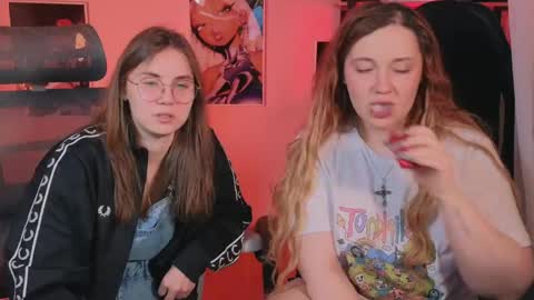 Snapshot of carolina_winter chatting on 04.17.26 Mira online show from 04.17.26