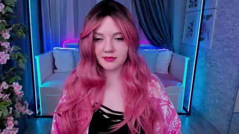 Snapshot of carolinasherry chatting on 09.11.25 carolinasherry online show from 09.11.25