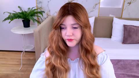 Snapshot of carolinasherry chatting on 11.19.25 carolinasherry online show from 11.19.25