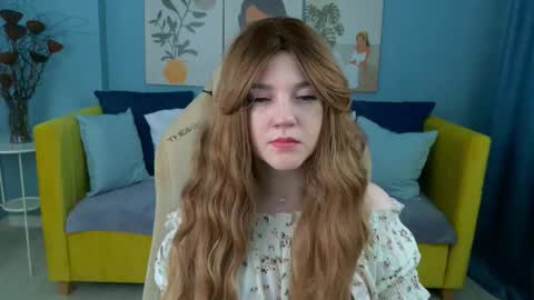 Snapshot of carolinasherry chatting on 12.04.25 carolinasherry online show from 12.04.25