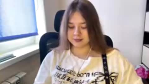 carolindueno online show from 03.17.26