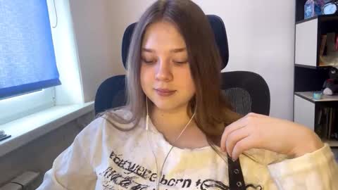 carolindueno online show from 03.19.26