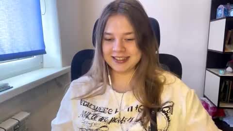 carolindueno online show from 03.23.26