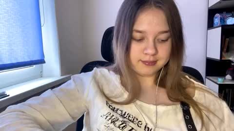 carolindueno online show from 03.25.26