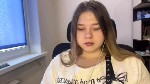 carolindueno online show from 03.26.26