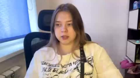 carolindueno online show from 03.31.26