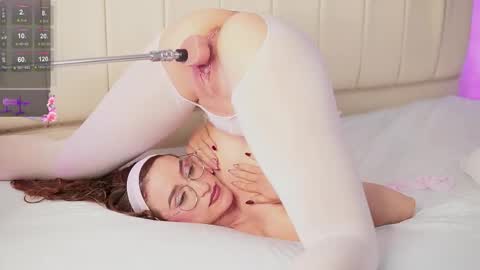   GMT-5 1600-2230 online show from 09.24.25