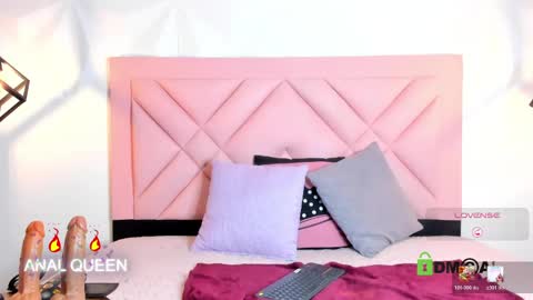 caroline daring online show from 05.05.26