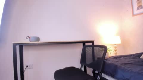  Caroline  online show from 01.17.26