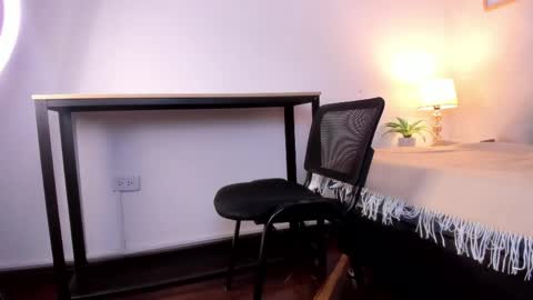  Caroline  online show from 03.20.26