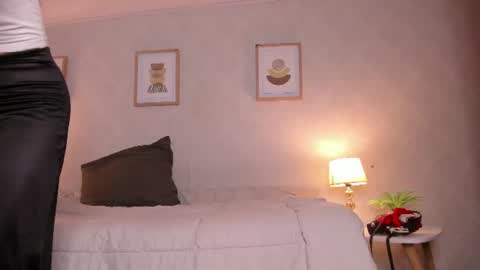  Caroline  online show from 07.21.26
