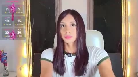 Snapshot of caroline_foster1 chatting on 06.24.26 caroline_foster1 online show from 06.24.26