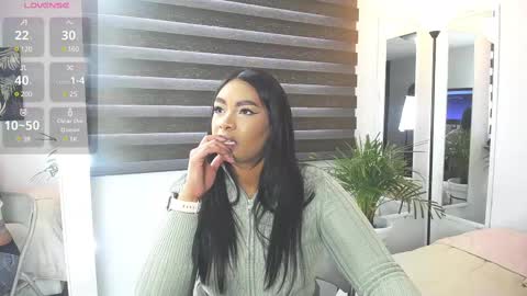 C A R O L I N E online show from 03.10.25