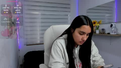 caroline_rodriguez_9 online show from 04.21.26