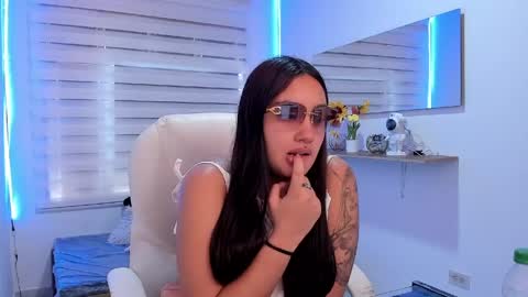 caroline_rodriguez_9 online show from 04.25.26