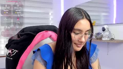caroline_rodriguez_9 online show from 04.27.26