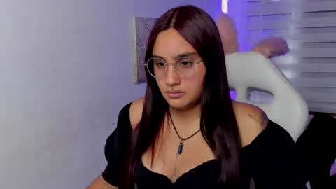 caroline_rodriguez_9 online show from 06.12.26