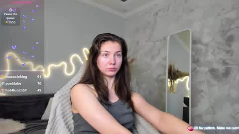 Snapshot of caroline_todd chatting on 01.22.25 Caroline online show from 01.22.25