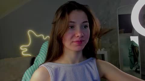 Snapshot of caroline_todd chatting on 02.10.25 Caroline online show from 02.10.25