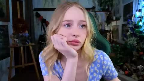 Snapshot of carolinedjoi chatting on 11.15.25 Caroline online show from 11.15.25