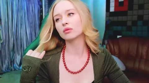 Snapshot of carolinedjoi chatting on 11.25.25 Caroline online show from 11.25.25