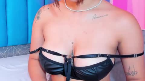 CarolineeGarcia online show from 02.28.25