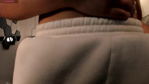 Caro online show from 02.11.26